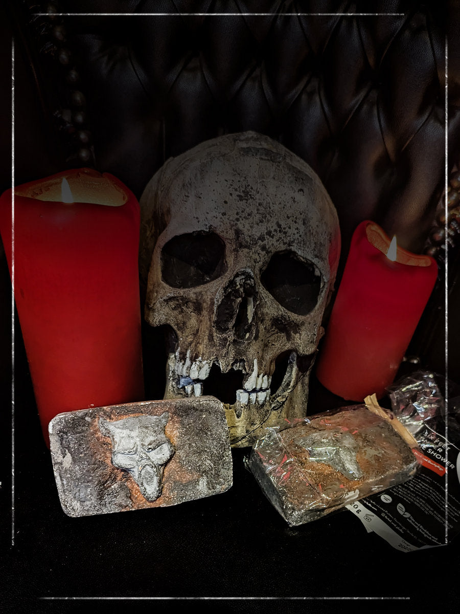 "The Skull" - shower bath